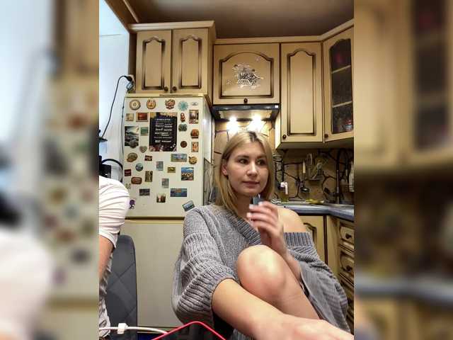 -Breid-1's BongaCams show and profile