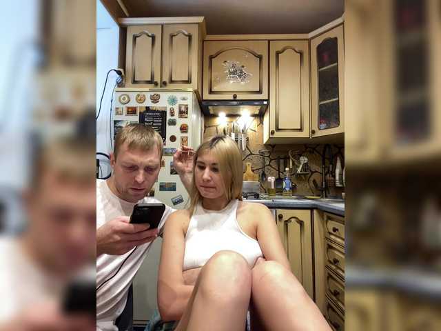 -Breid-1's BongaCams show and profile