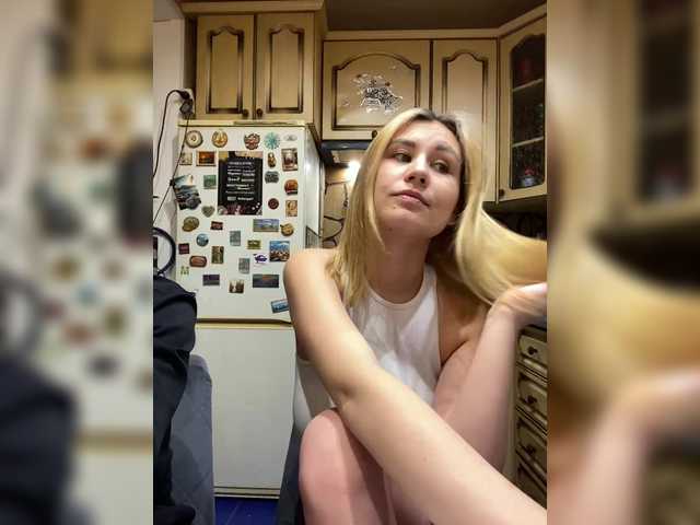 -Breid-1's BongaCams show and profile