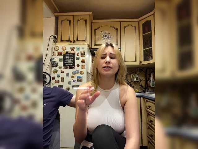 -Breid-1's BongaCams show and profile