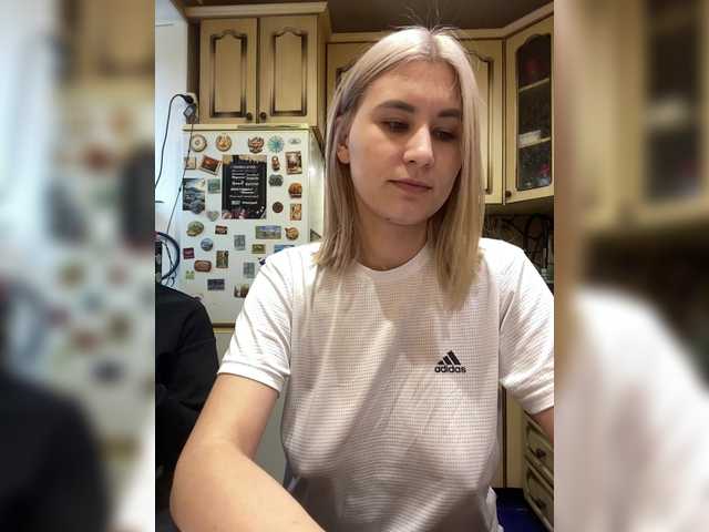 -Breid-1's BongaCams show and profile