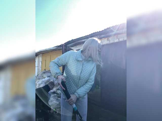 -Breid-1's BongaCams profile