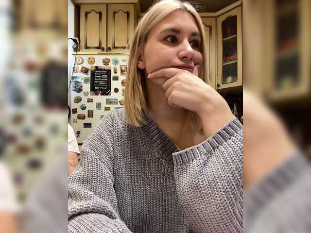 -Breid-1's BongaCams show and profile