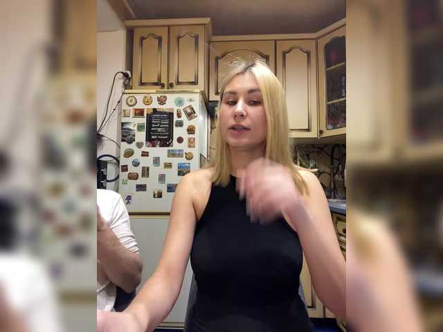 -Breid-1's BongaCams show and profile