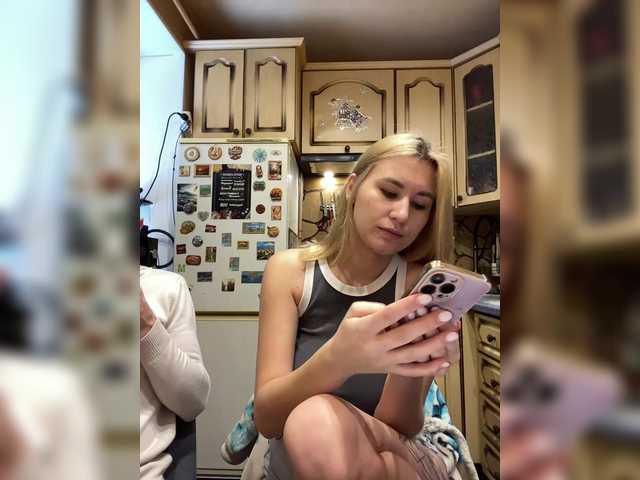 -Breid-1's BongaCams show and profile