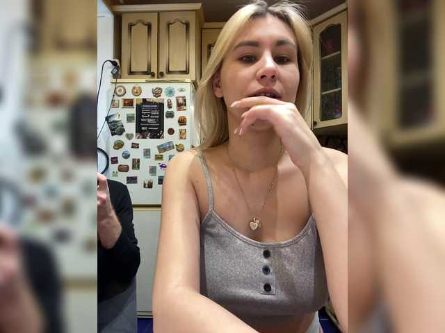 -Breid-1's BongaCams show and profile