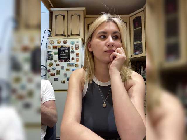 -Breid-1's BongaCams show and profile