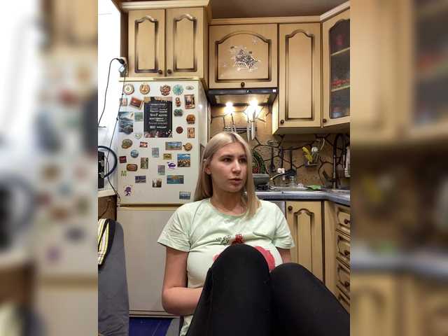 -Breid-1's BongaCams show and profile