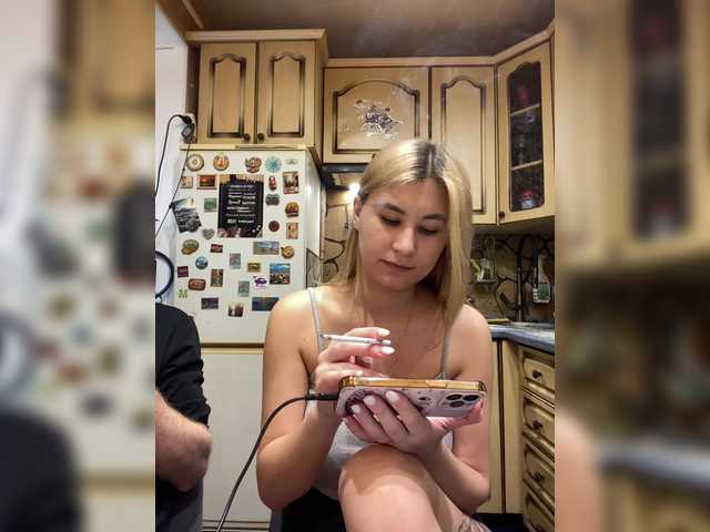 -Breid-1's BongaCams show and profile