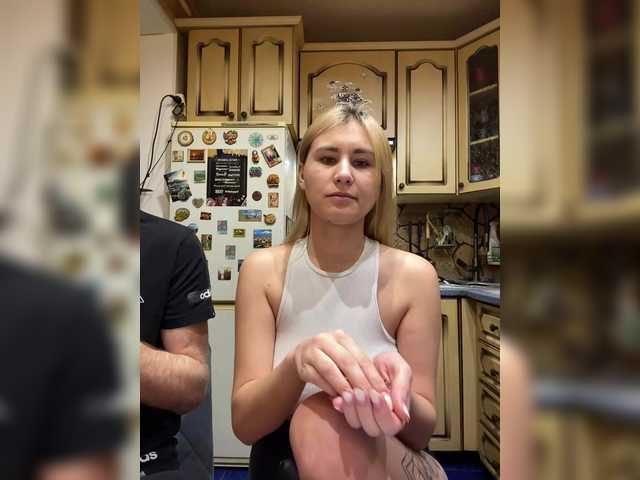 -Breid-1's BongaCams show and profile