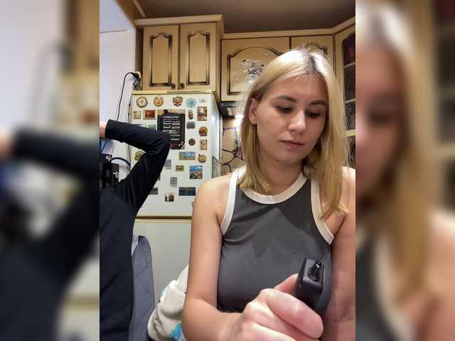 -Breid-1's BongaCams show and profile