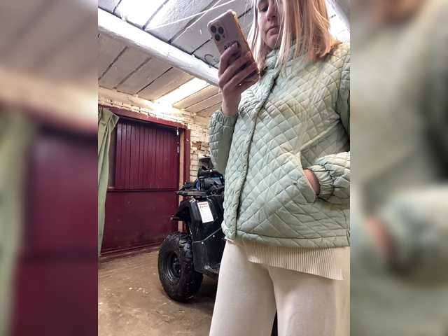 -Breid-1's BongaCams profile