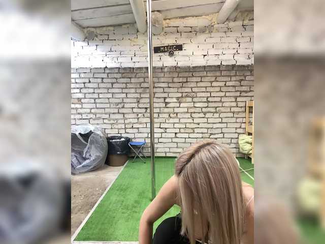 -Breid-1's BongaCams profile