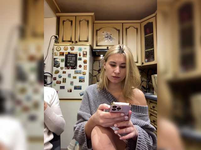 -Breid-1's BongaCams show and profile