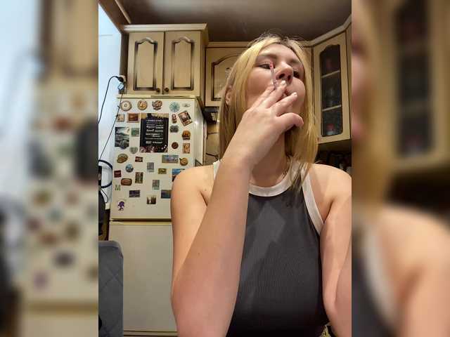 -Breid-1's BongaCams show and profile