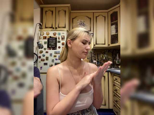 -Breid-1's BongaCams show and profile