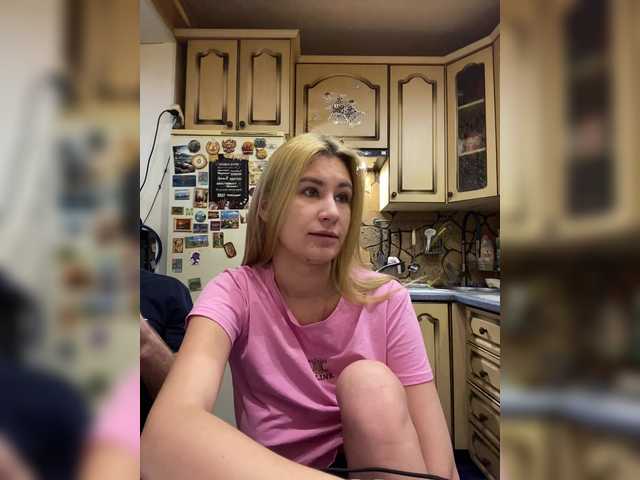 -Breid-1's BongaCams show and profile