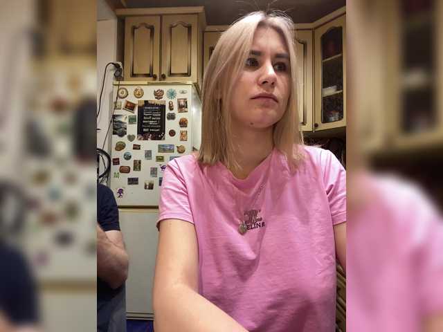 -Breid-1's BongaCams show and profile