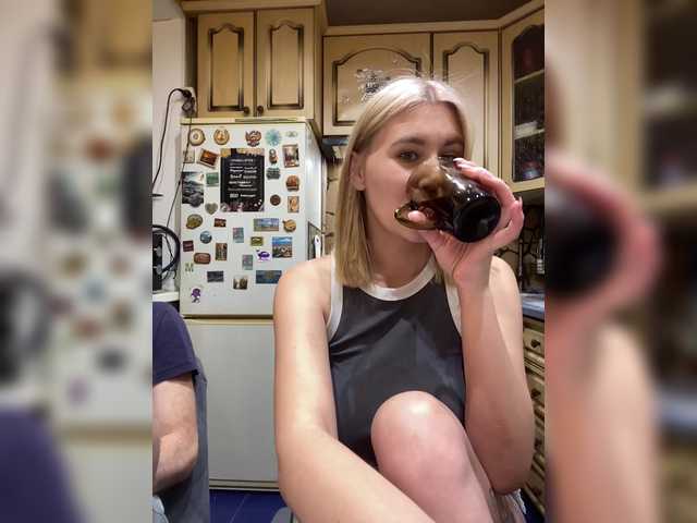 -Breid-1's BongaCams show and profile