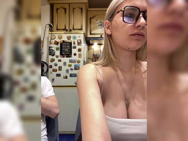 -Breid-1's BongaCams profile