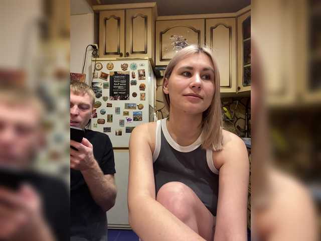 -Breid-1's BongaCams show and profile