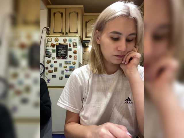 -Breid-1's BongaCams show and profile