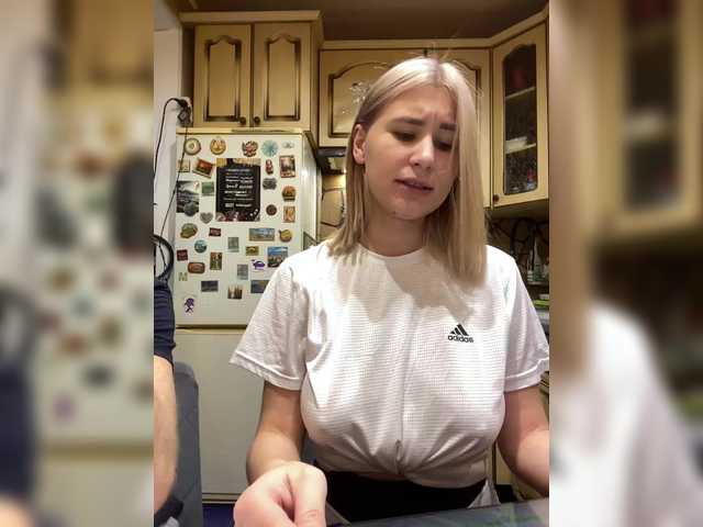 -Breid-1's BongaCams show and profile