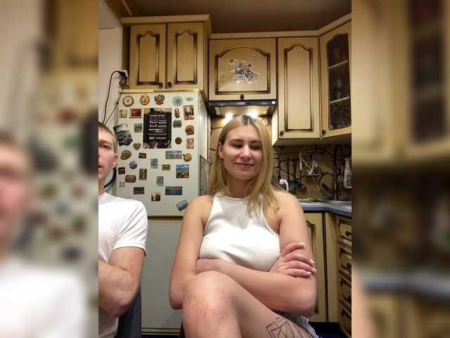 -Breid-1's BongaCams show and profile