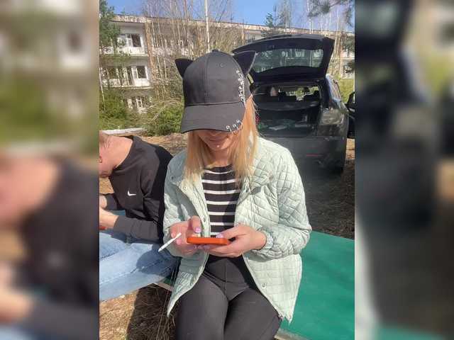 -Breid-1's BongaCams profile