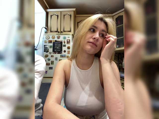 -Breid-1's BongaCams show and profile