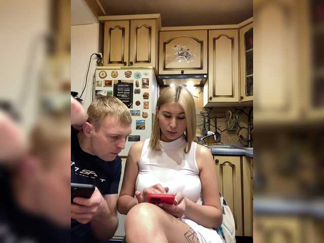 -Breid-1's BongaCams show and profile