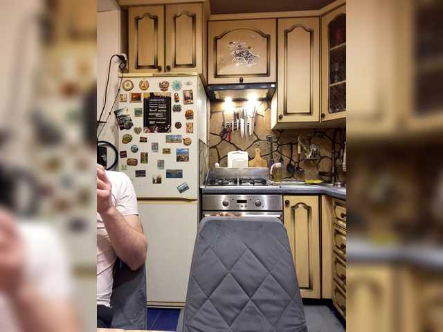 -Breid-1's BongaCams show and profile