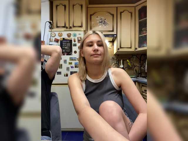 -Breid-1's BongaCams show and profile