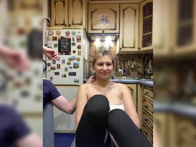 -Breid-1's BongaCams show and profile