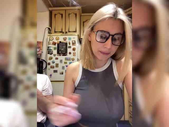 -Breid-1 Live Webcam on BongaCams