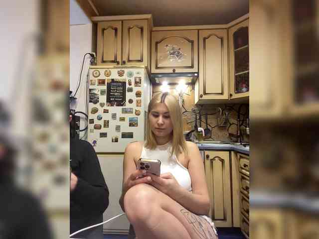 -Breid-1 Live Webcam on BongaCams