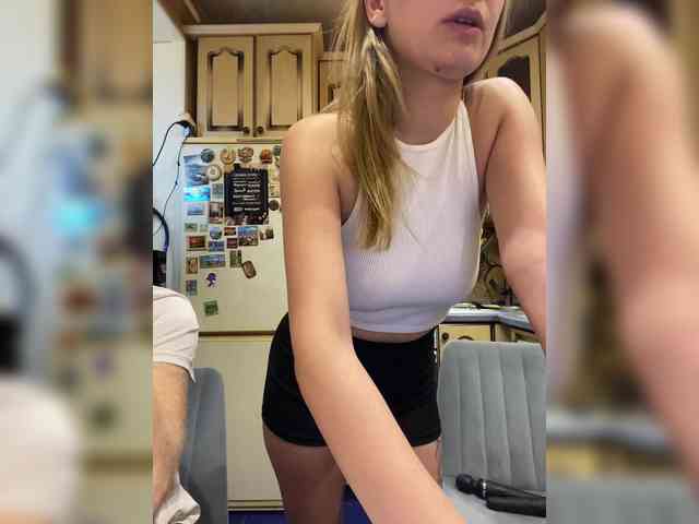 -Breid-1 Live Webcam on BongaCams