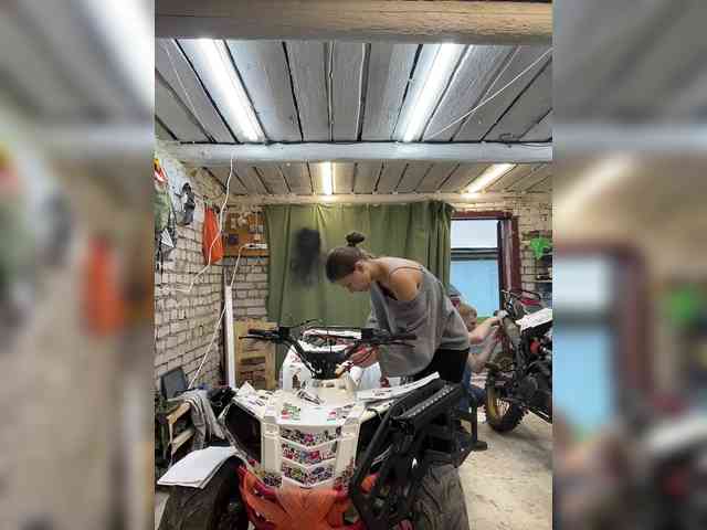 live cam porn -Breid-1