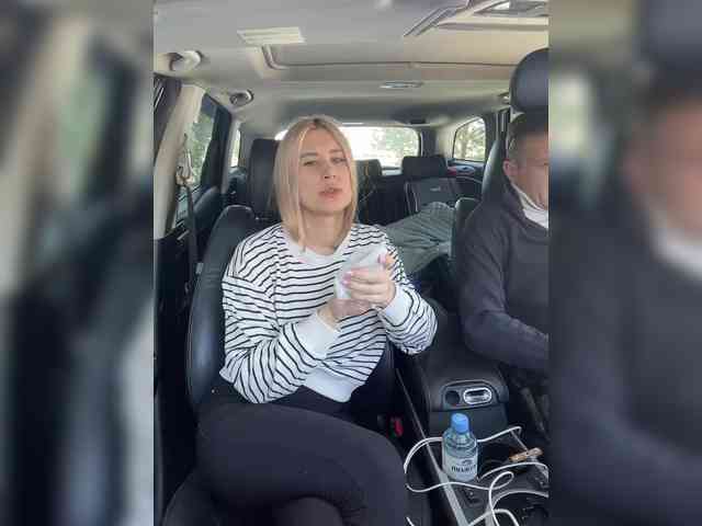 -Breid-1 Live Webcam on BongaCams