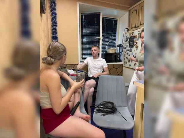 striptease cam -Breid-1