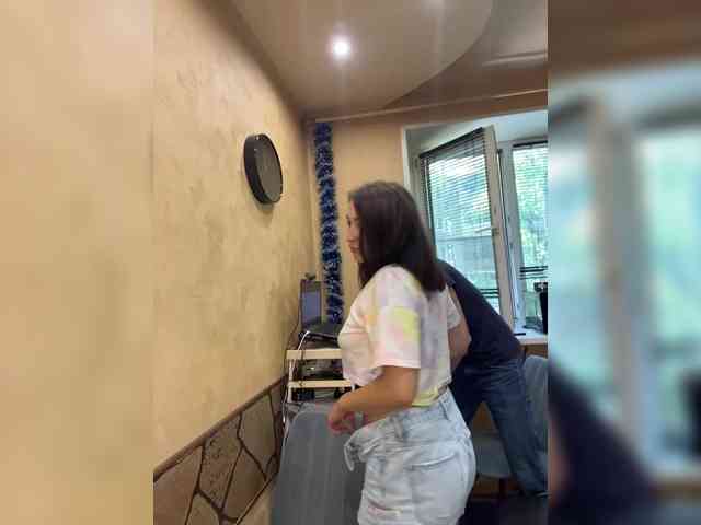 -Breid-1 Live Webcam on BongaCams