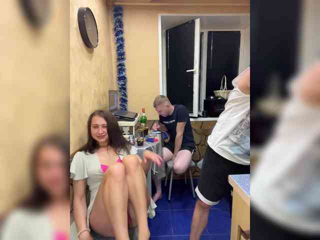 adult chatroom -Breid-1