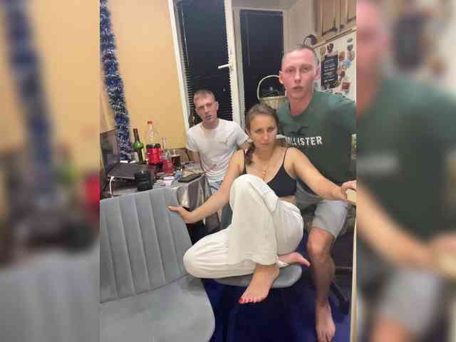 striptease cam -Breid-1