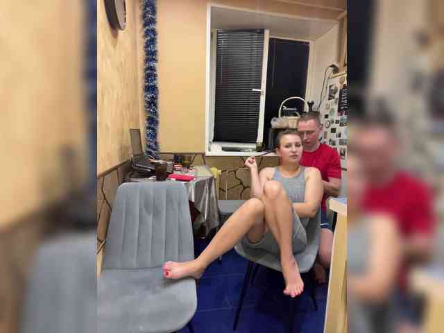 striptease cam -Breid-1
