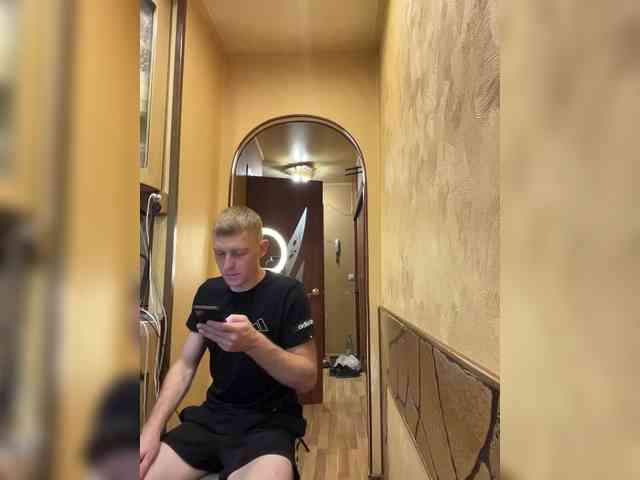 -Breid-1 Live Webcam on BongaCams