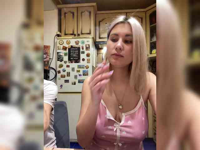 -Breid-1 Live Webcam on BongaCams