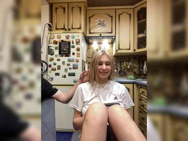 -Breid-1 Live Webcam on BongaCams