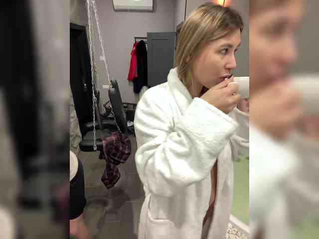 -Breid-1 Live Webcam on BongaCams