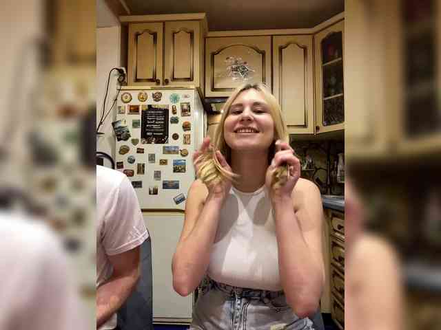 -Breid-1 Live Webcam on BongaCams