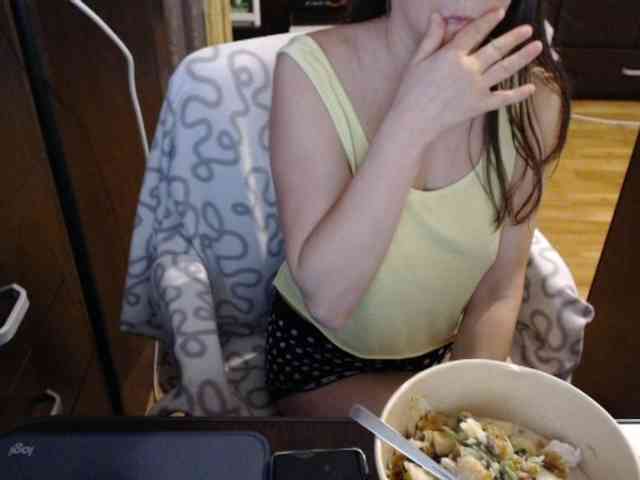 kristineexxx webcam